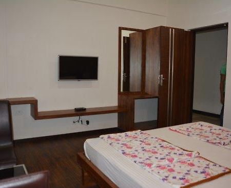 Ashirwad Comforts Hotel Kalasa Kültér fotó